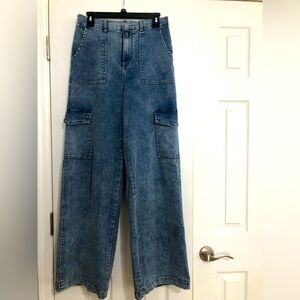Graffiti wide leg cargo square pocket y2k 90s jeans women’s size medium festival